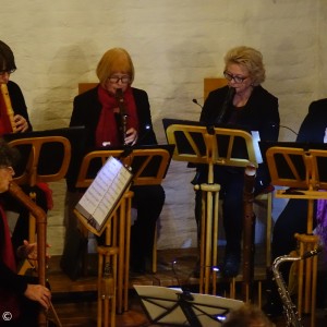 pro-musica-Flötenensemble mit (v.li.) Susanne Kurth-Schreyer, Susanne Küster, Adeline Schukat, Elke Gross (Ltg.) und Elfriede Jacobs